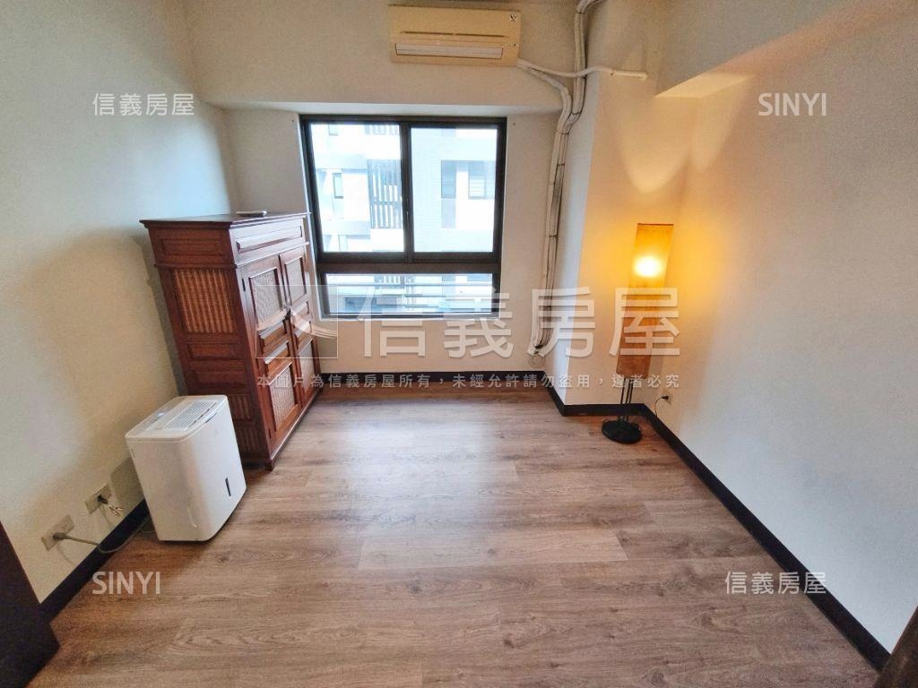 Ａ１８樺龍三房中高樓層房屋室內格局與周邊環境