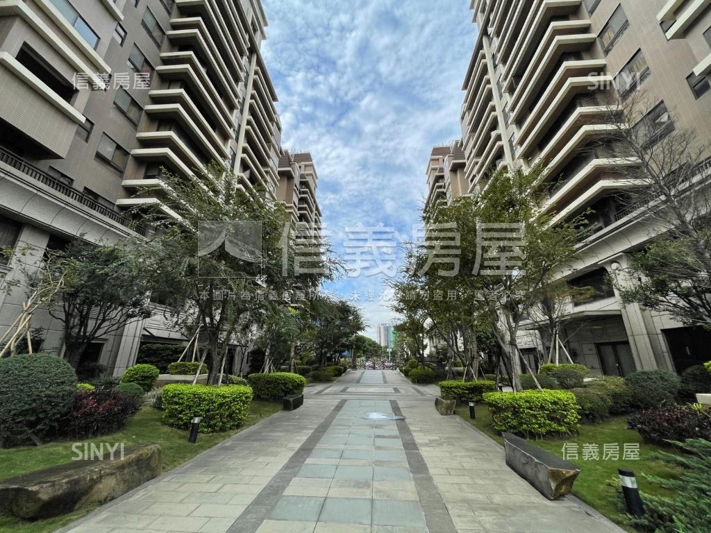 Ａ１８樺龍三房中高樓層房屋室內格局與周邊環境