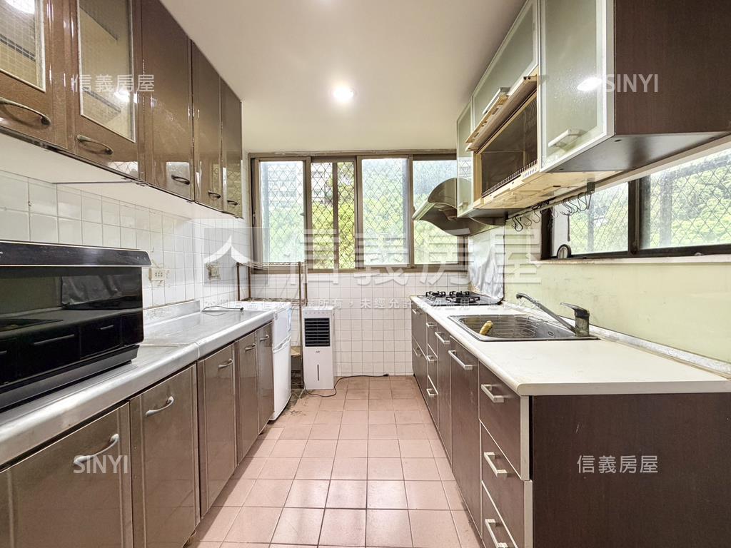 【頂加】綠景邊間採光美寓房屋室內格局與周邊環境