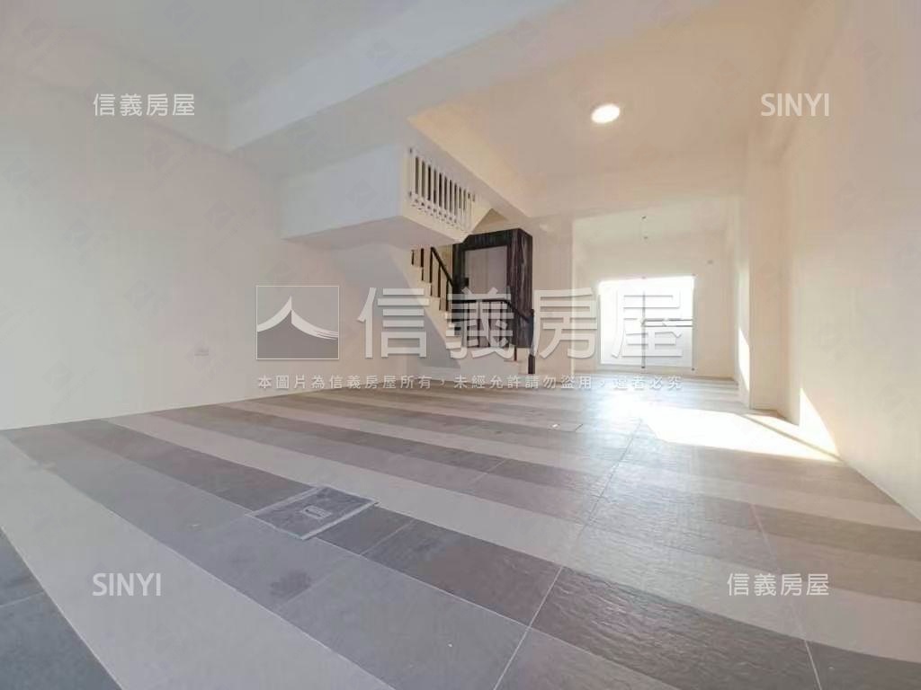 近南科全新面寬車墅房屋室內格局與周邊環境