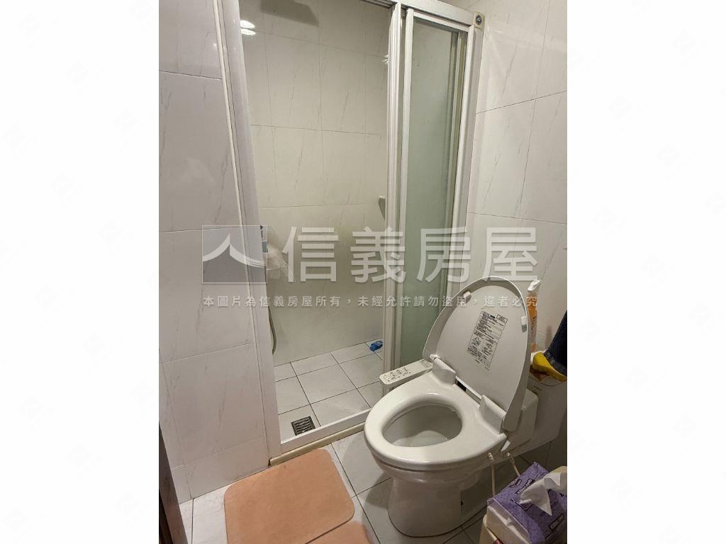 經貿水岸三房車位房屋室內格局與周邊環境