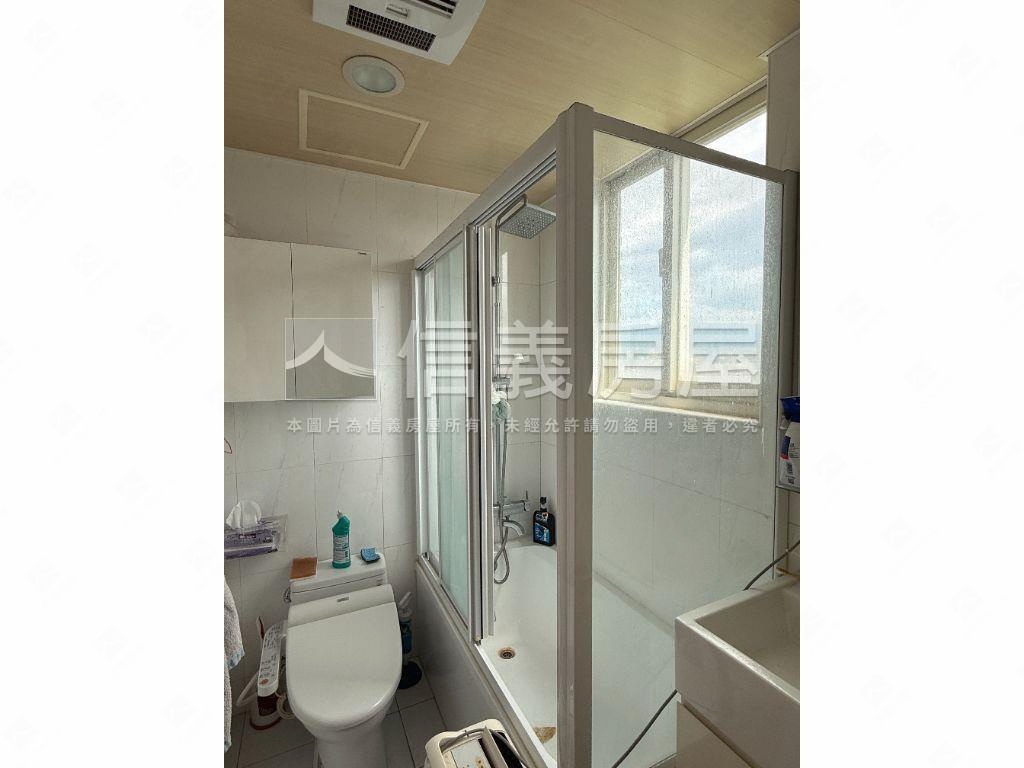 經貿水岸三房車位房屋室內格局與周邊環境