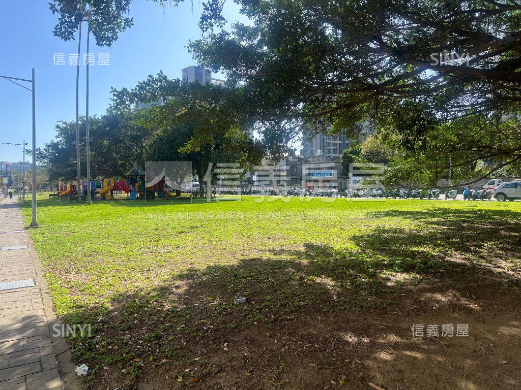 近公園邊間三房首選房屋室內格局與周邊環境