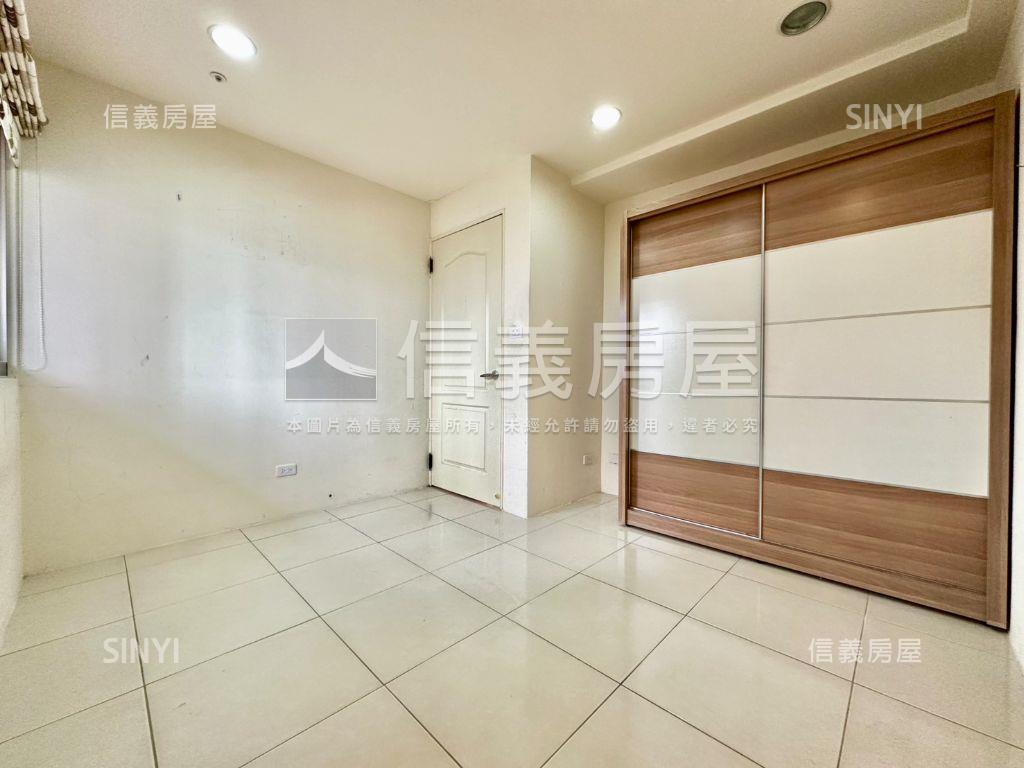 大業國中旁三房車位房屋室內格局與周邊環境