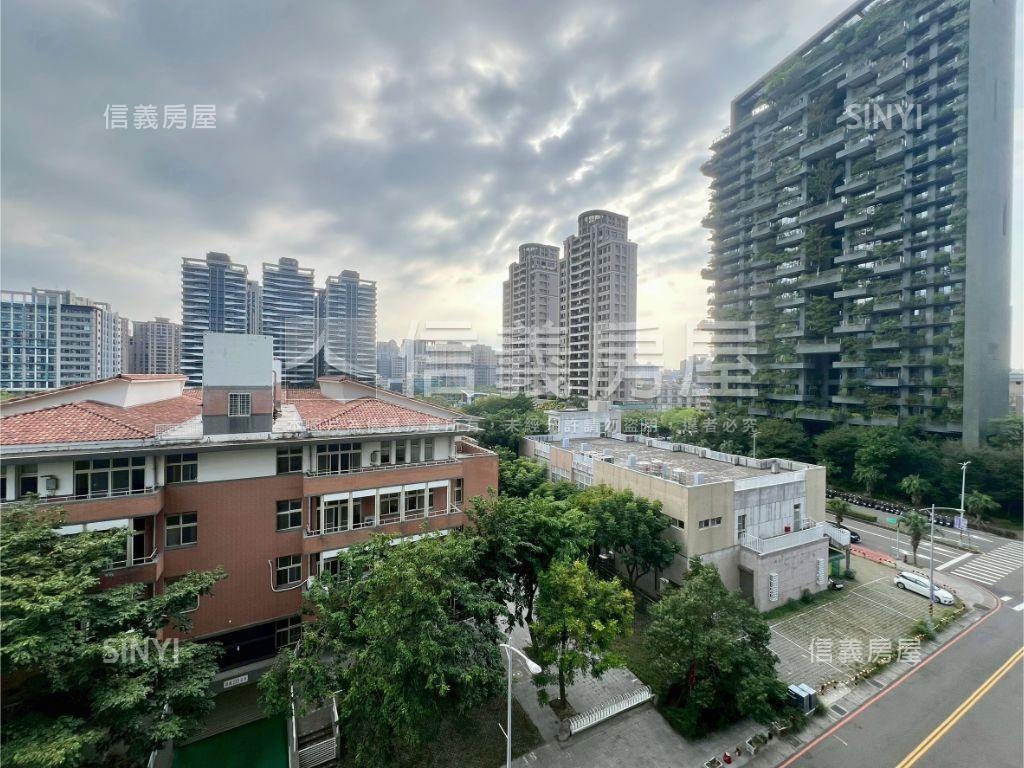 高鐵京站平車精品露臺戶房屋室內格局與周邊環境