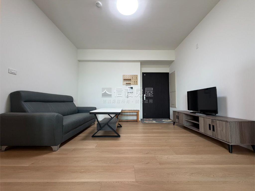 鄉景森品三房平車美宅房屋室內格局與周邊環境