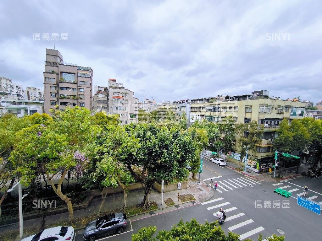富錦街華廈面公園景觀房屋室內格局與周邊環境
