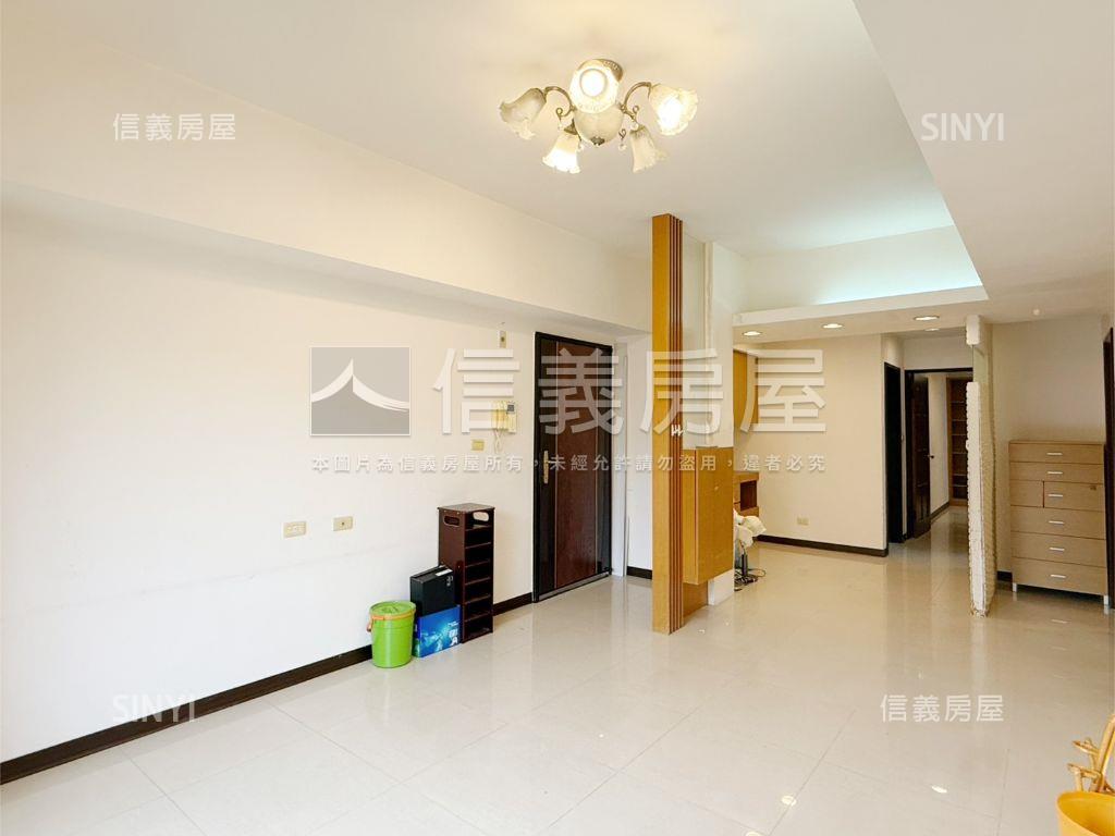 合康三房＋Ｂ２坡平車位房屋室內格局與周邊環境