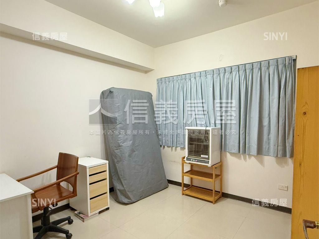 合康三房＋Ｂ２坡平車位房屋室內格局與周邊環境