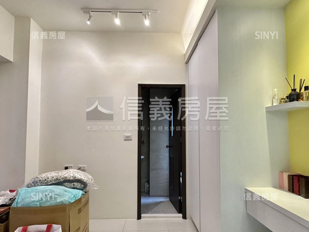 捷運站旁神奇的兩房平車房屋室內格局與周邊環境