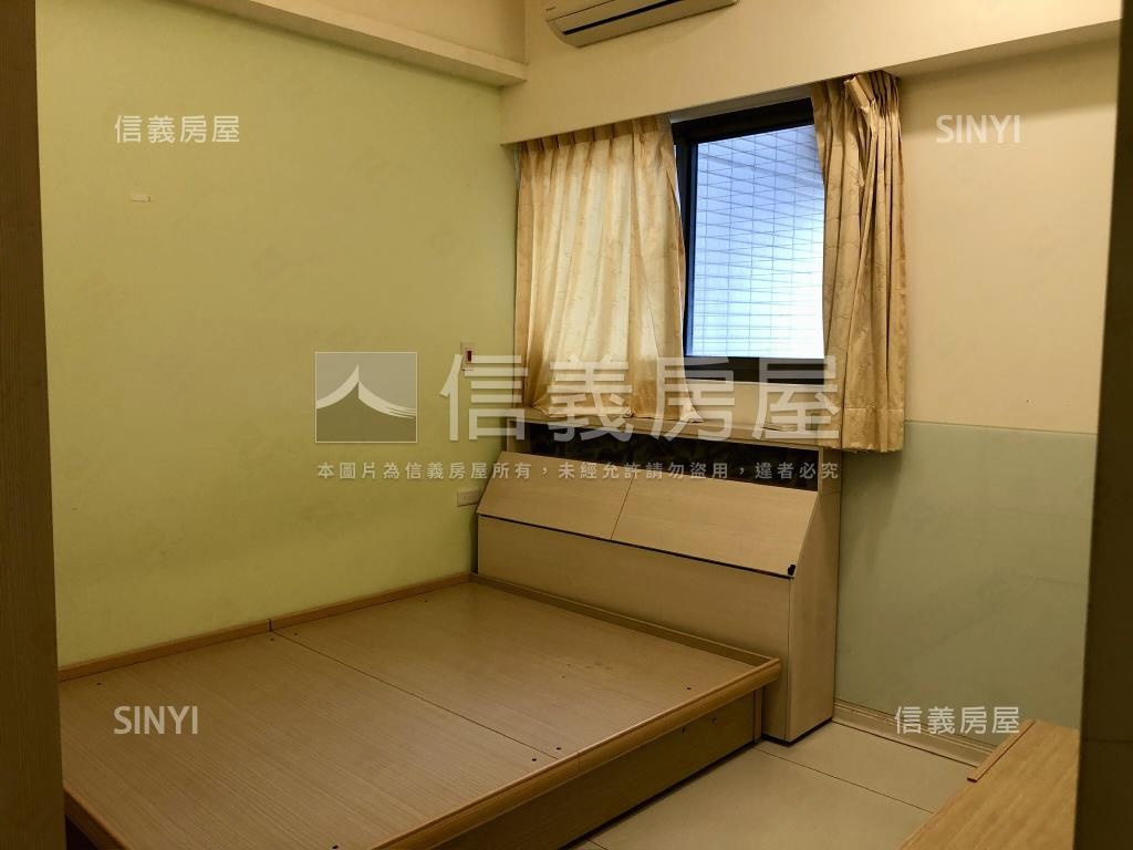 專任美麗臺北觀景屋房屋室內格局與周邊環境