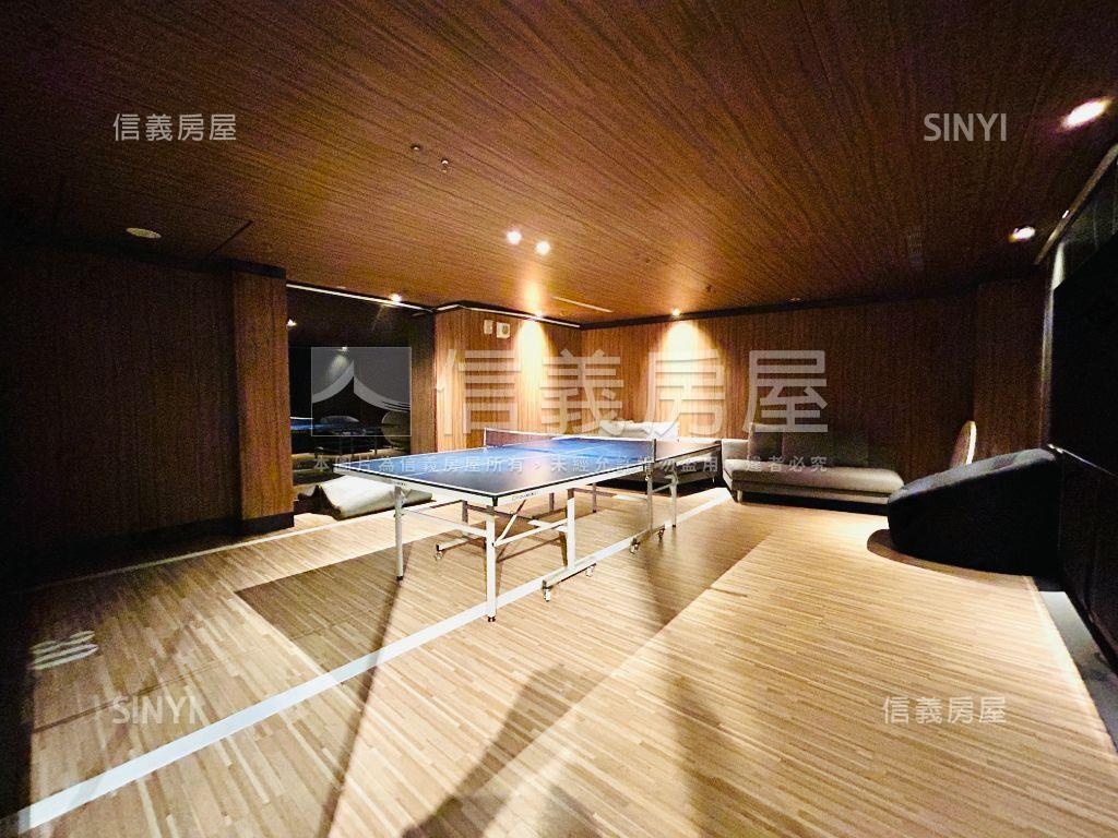 萬隆捷運。美妝四房雙車位房屋室內格局與周邊環境