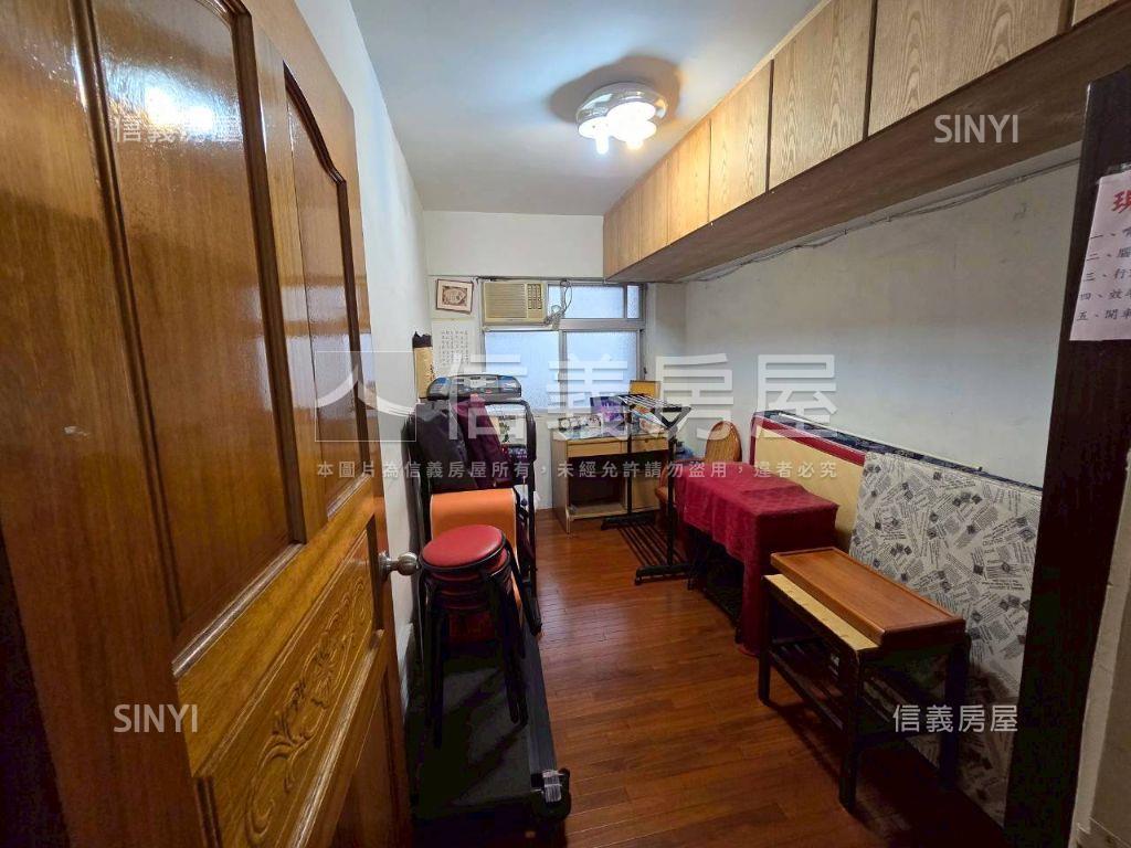 莒光邊間原格局電梯三房房屋室內格局與周邊環境