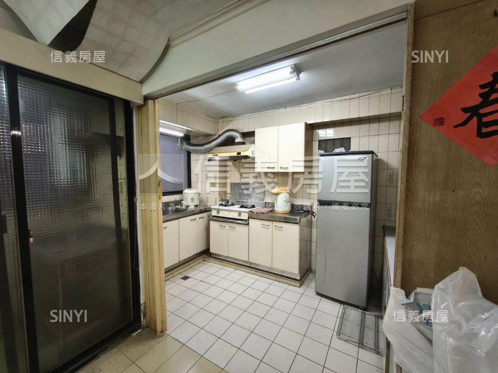 忠孝新生難得美廈房屋室內格局與周邊環境
