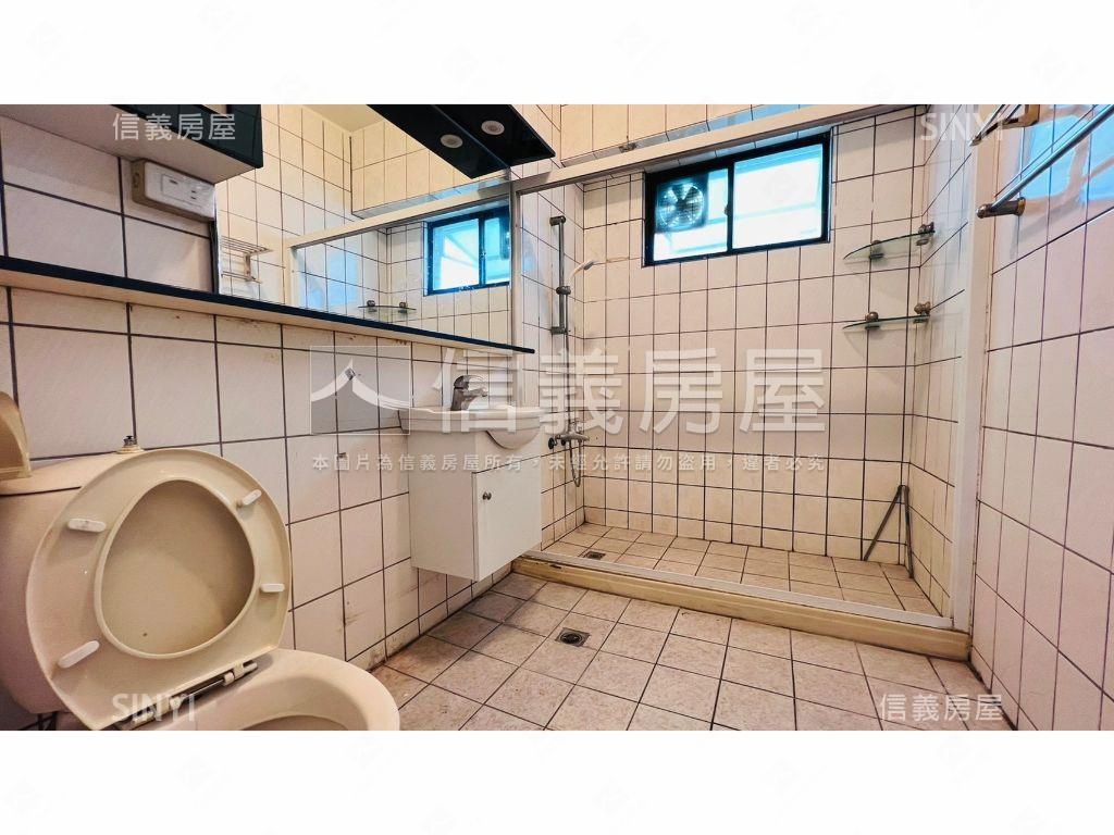 急售南區近火車站大三房房屋室內格局與周邊環境