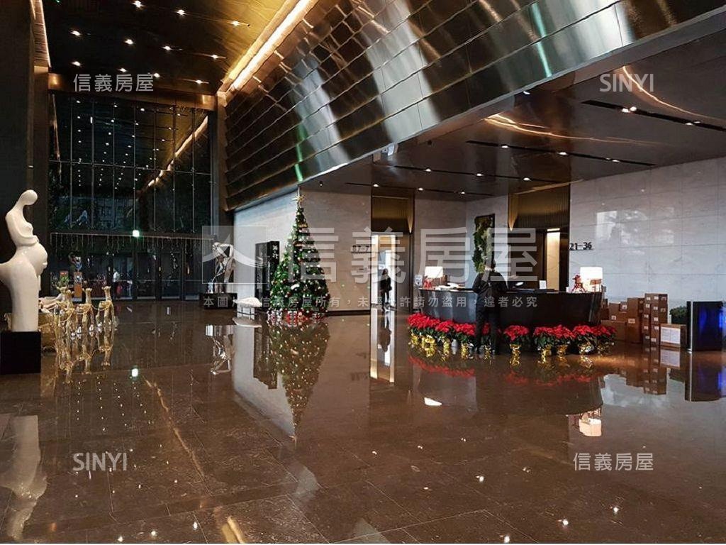 鼎盛ＢＨＷ商辦視野雙車位房屋室內格局與周邊環境