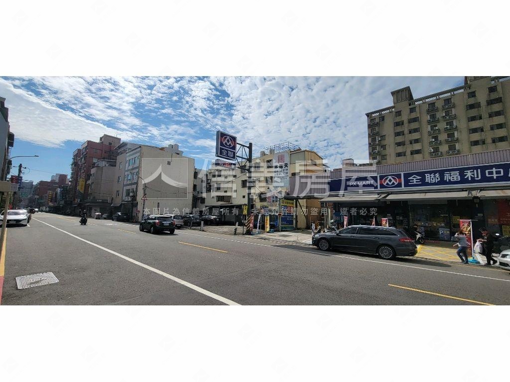 全聯旁大地坪透天房屋室內格局與周邊環境