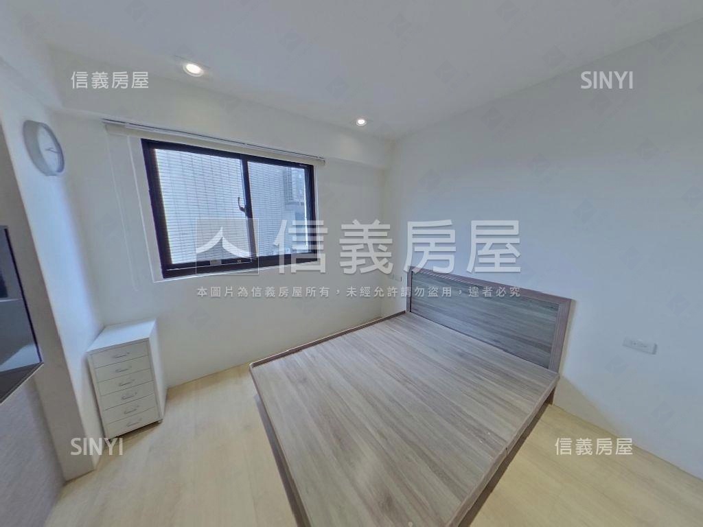 仁愛傳世１０１極景名邸房屋室內格局與周邊環境