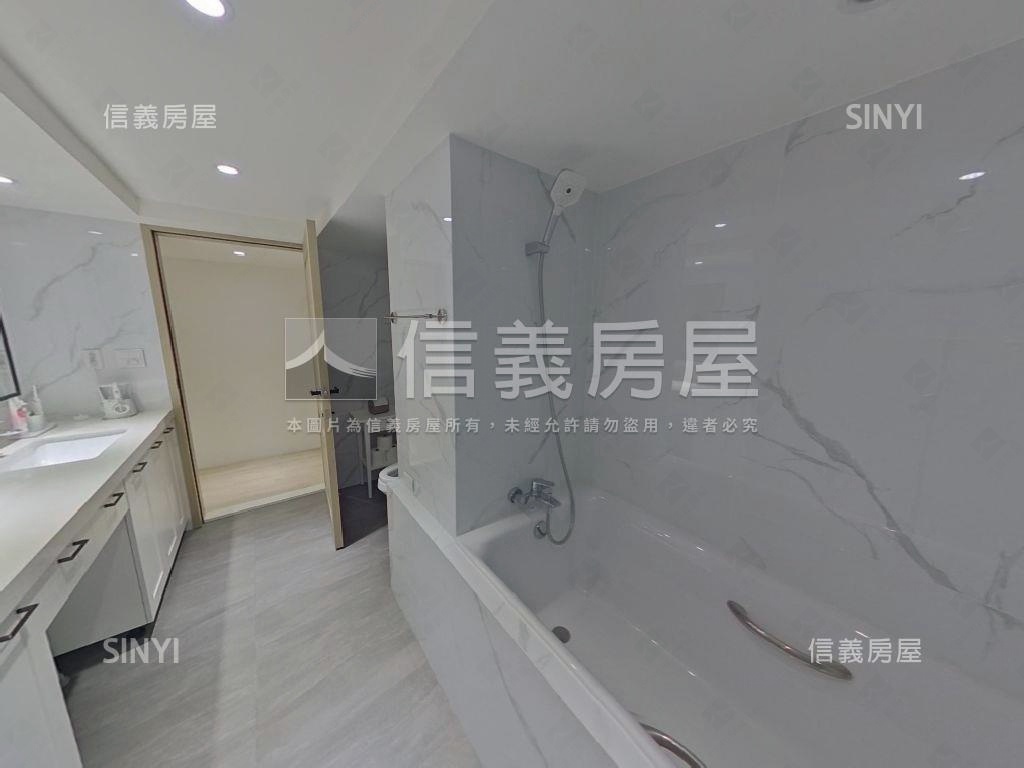 仁愛傳世１０１極景名邸房屋室內格局與周邊環境