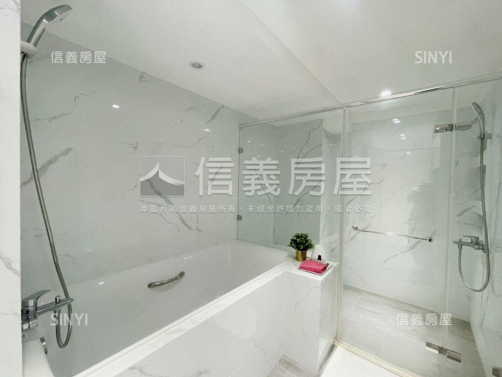 仁愛傳世１０１極景名邸房屋室內格局與周邊環境