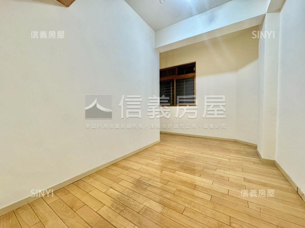 中正稀有方正公寓１樓房屋室內格局與周邊環境