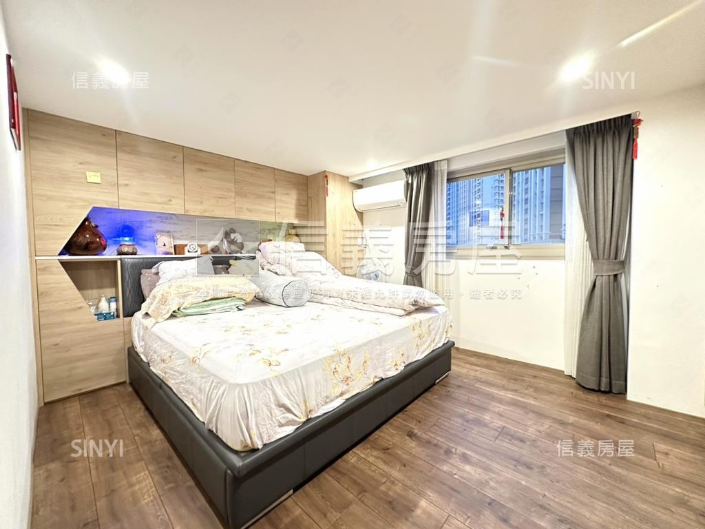 專任山水挑高邊間精美宅房屋室內格局與周邊環境