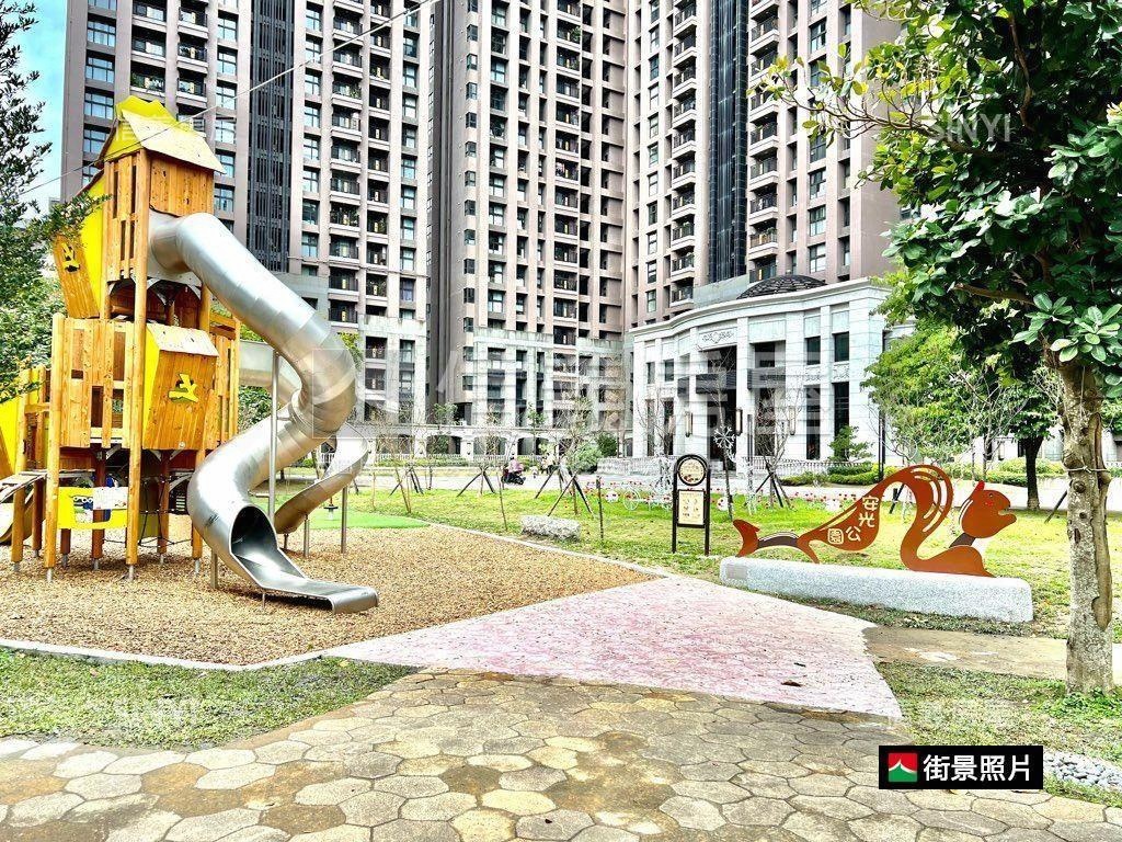 專任山水挑高邊間精美宅房屋室內格局與周邊環境