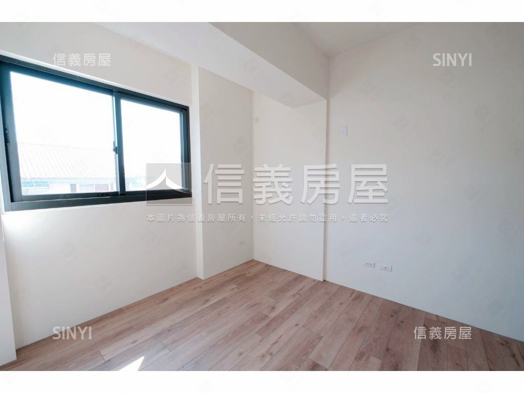 北屯輕屋齡電梯兩房附車位房屋室內格局與周邊環境