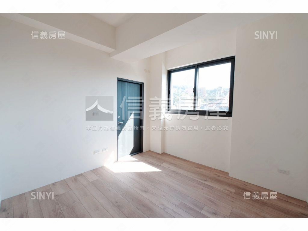 北屯輕屋齡電梯兩房附車位房屋室內格局與周邊環境