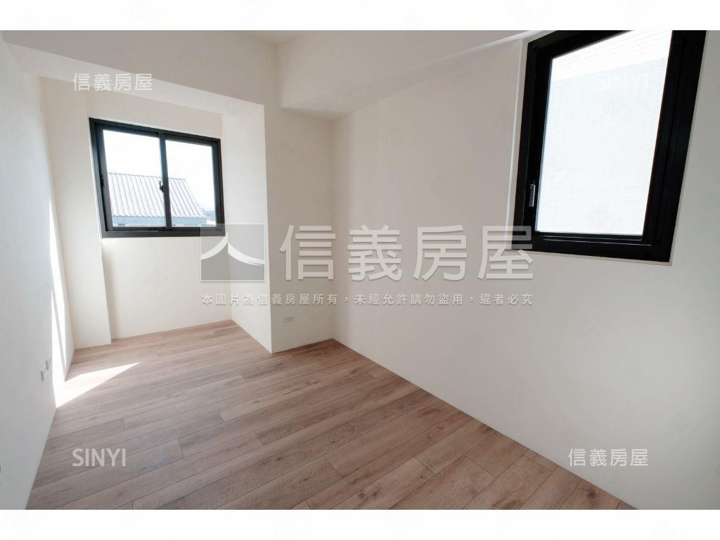 北屯輕屋齡電梯兩房附車位房屋室內格局與周邊環境