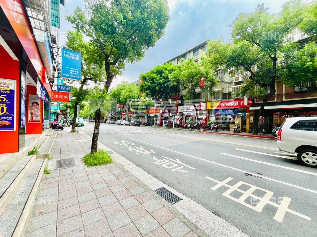 正莊敬路低總價優質店面房屋室內格局與周邊環境