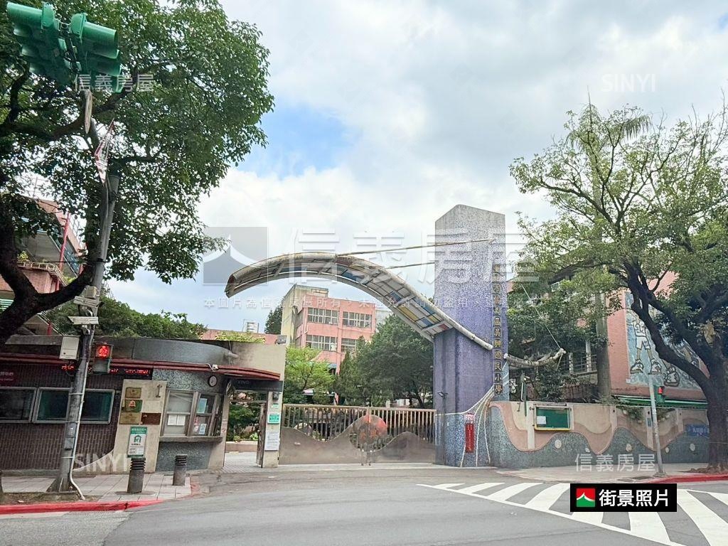 正莊敬路低總價優質店面房屋室內格局與周邊環境