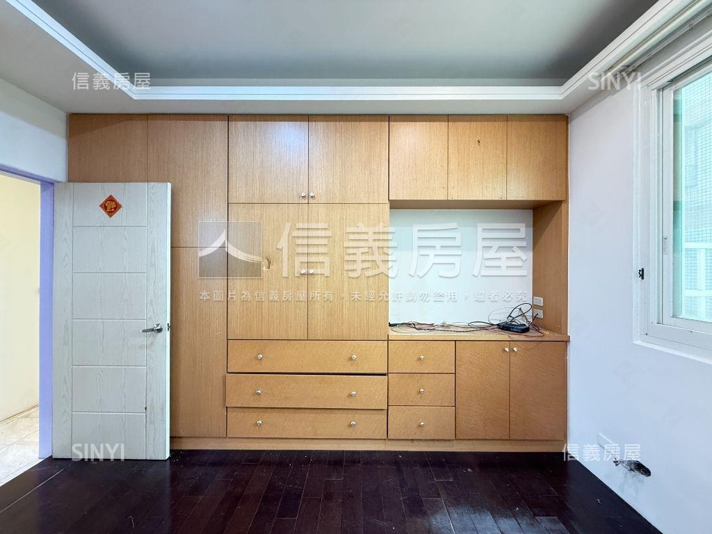 喜從天降挑高大空間房屋室內格局與周邊環境