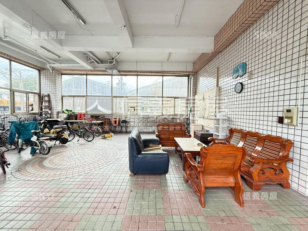 喜從天降挑高大空間房屋室內格局與周邊環境