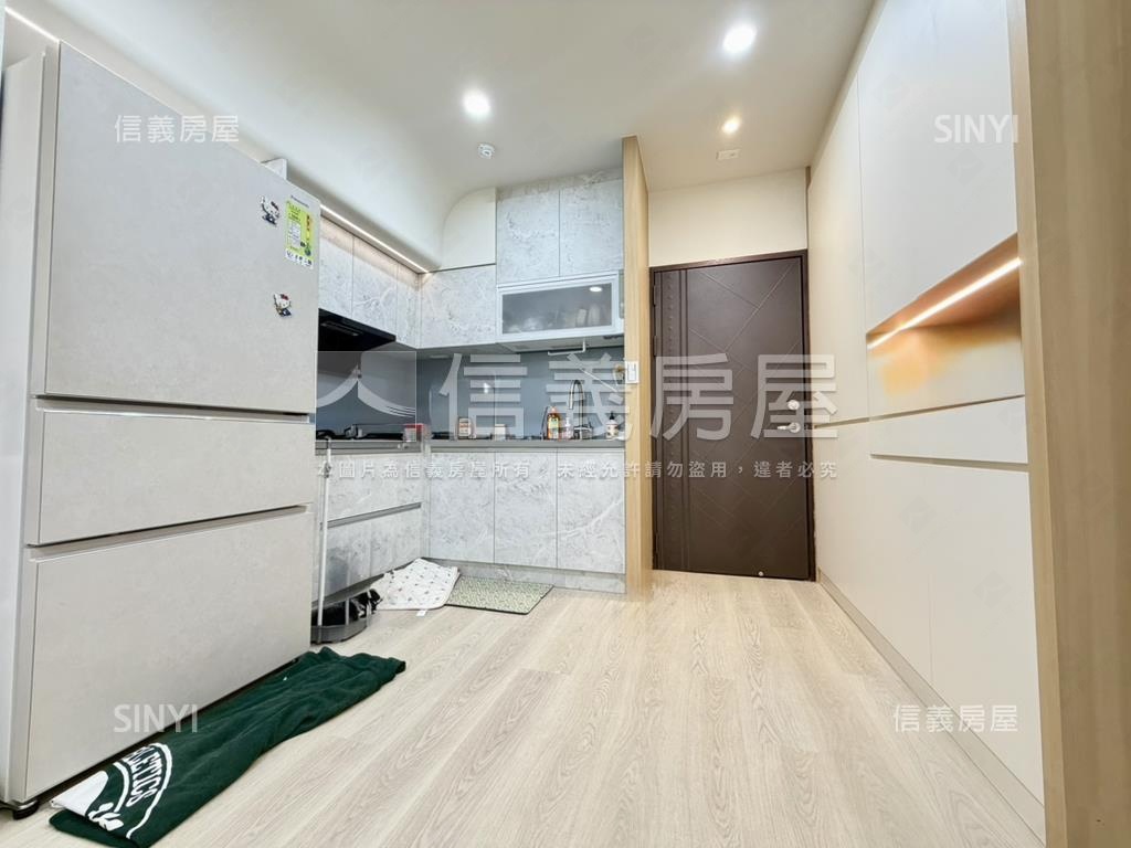 近南紡採光質感裝潢兩房房屋室內格局與周邊環境