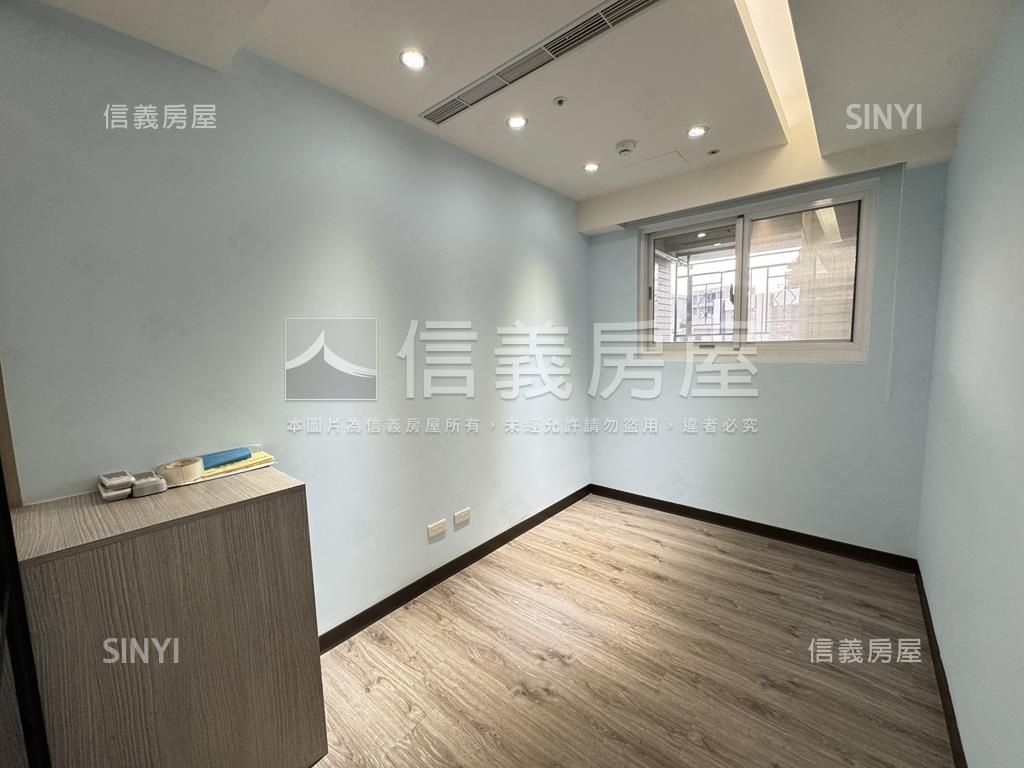 璀璨精美裝潢三房車位房屋室內格局與周邊環境