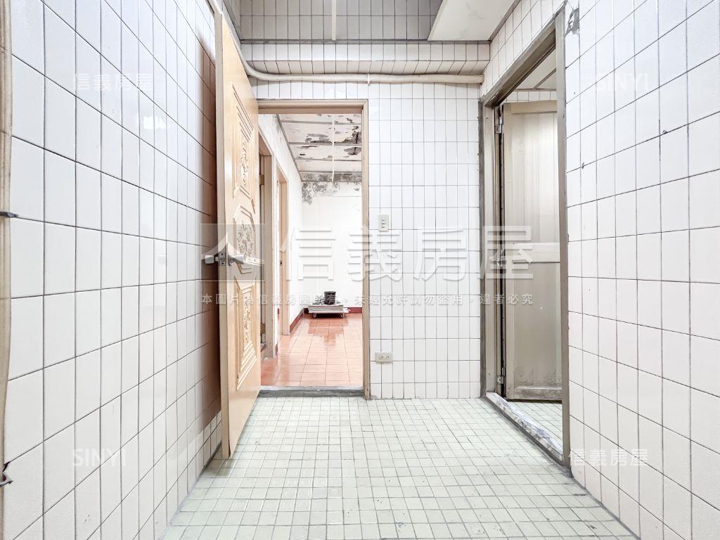 【正面南港公園】大空間房屋室內格局與周邊環境