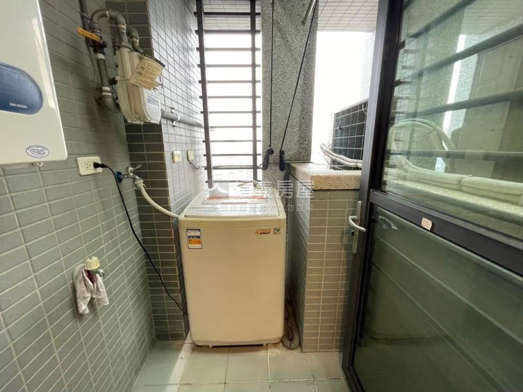 東京市☆Ｂ１平車帥帥宅房屋室內格局與周邊環境