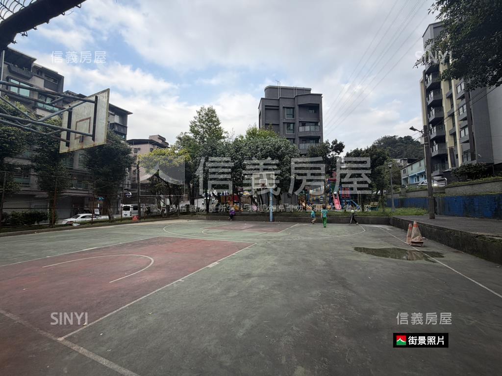 里山鑽全新裝潢大空間房屋室內格局與周邊環境