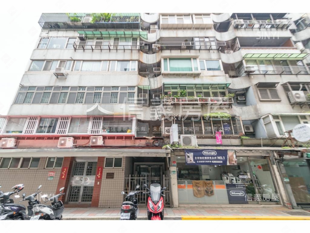 美麗華獨立產權坡平車位房屋室內格局與周邊環境