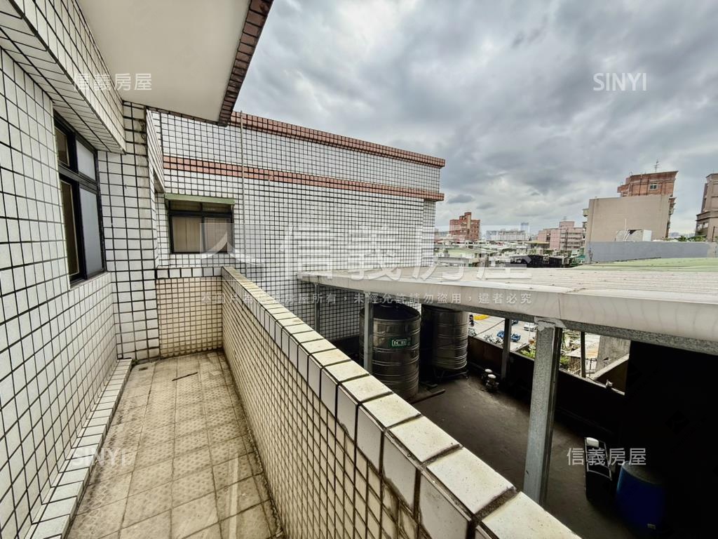 高樓方正採光電梯３房房屋室內格局與周邊環境