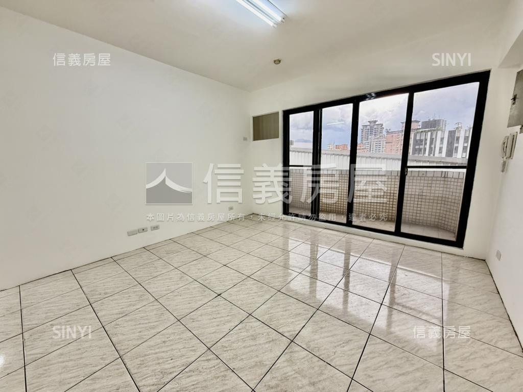 高樓方正採光電梯３房房屋室內格局與周邊環境