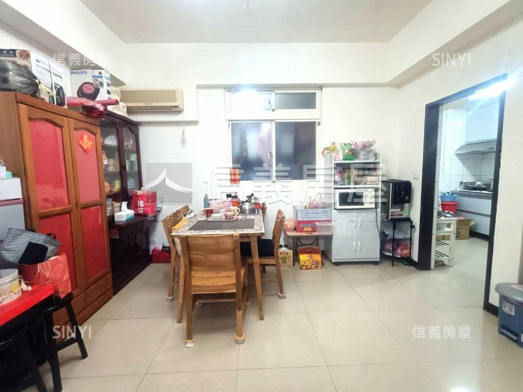 光華街稀有電梯四房房屋室內格局與周邊環境