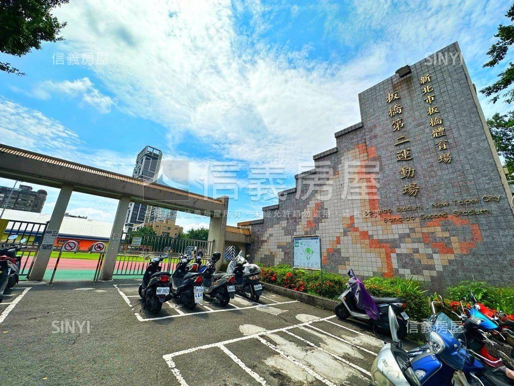 光華街稀有電梯四房房屋室內格局與周邊環境