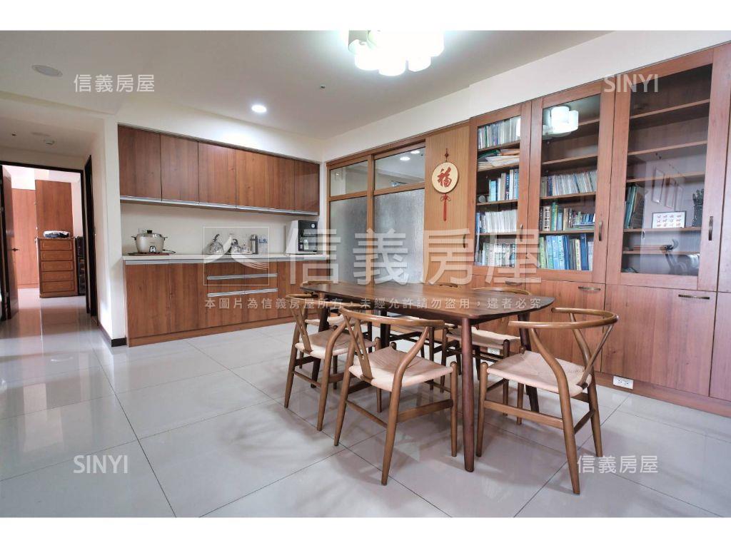 國泰上品硯朝南景觀宅房屋室內格局與周邊環境