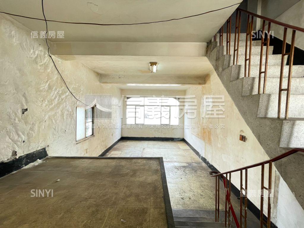 瑞隆三面採光十米正街透店房屋室內格局與周邊環境