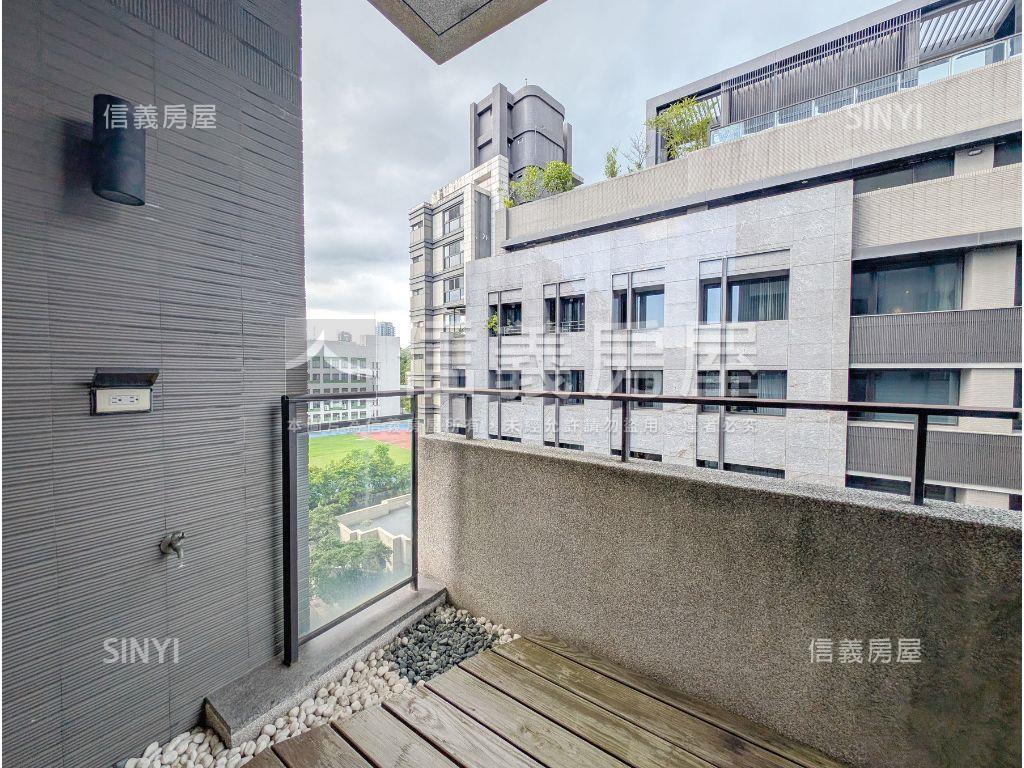長耀豁達稀有達仁區四房車房屋室內格局與周邊環境