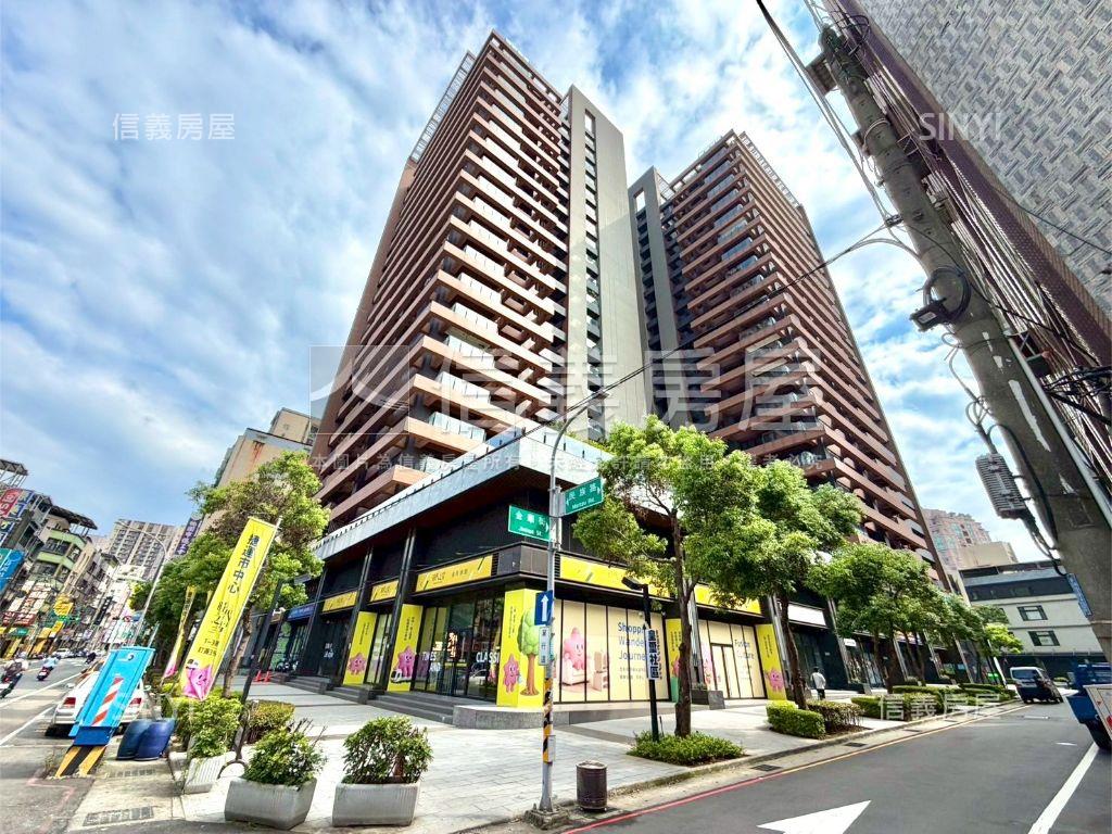 濟弘皇璽３房２廳大車位房屋室內格局與周邊環境