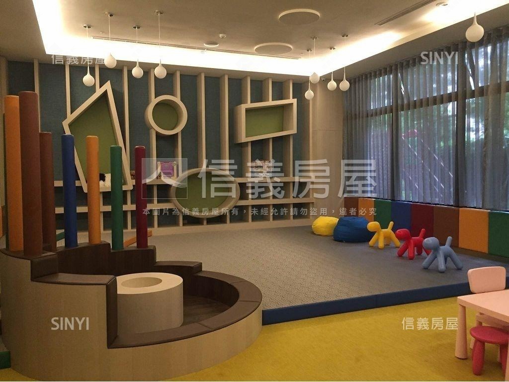 家傳７９坪４＋１ＲＣ房屋室內格局與周邊環境