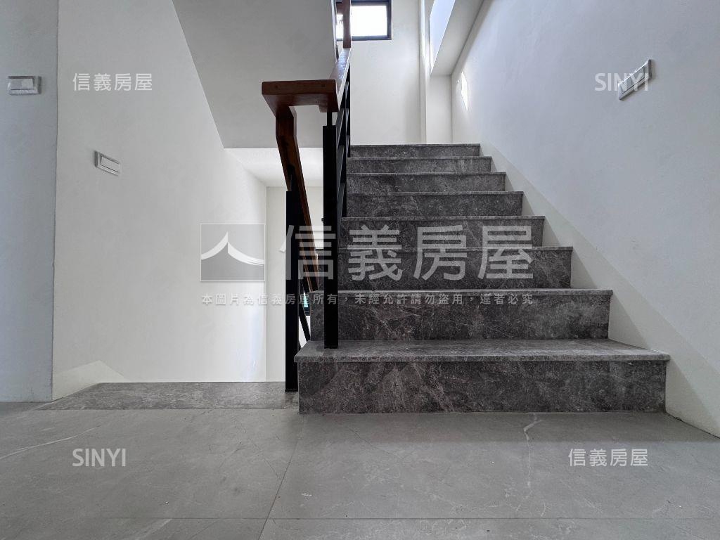 全新面寬約八米四電梯車墅房屋室內格局與周邊環境